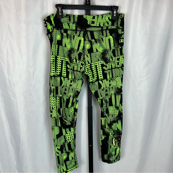 Zumba Wear Green and Black Printed Leggings, size XL - Picture 6 of 6
